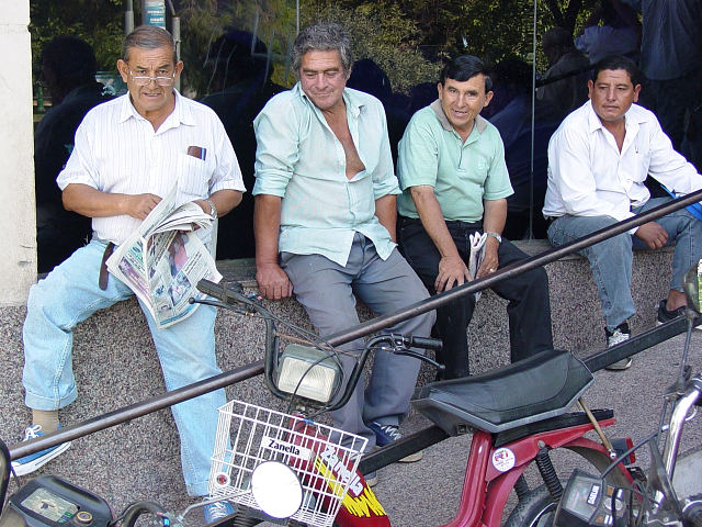 Whiling away the morning, La Rioja