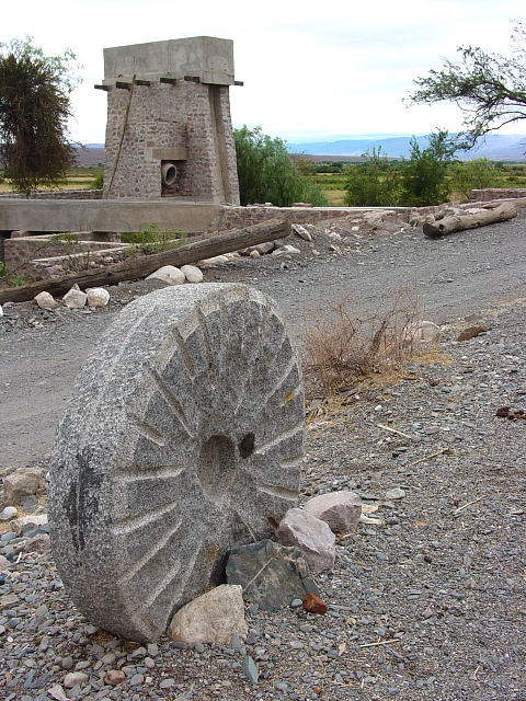 Mill and millstone along the Calchaqui River.