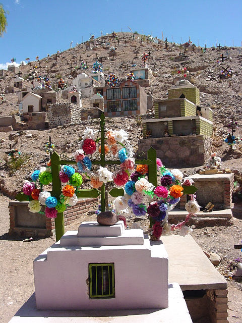 Hillside cemetery of Maimar�