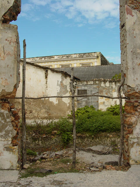 Cuba - Cityscapes (2) - Holgun & Gibara