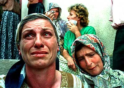 Qame Gashi, widowed at Bela Crkva, Kosovo (Photo, 31k)