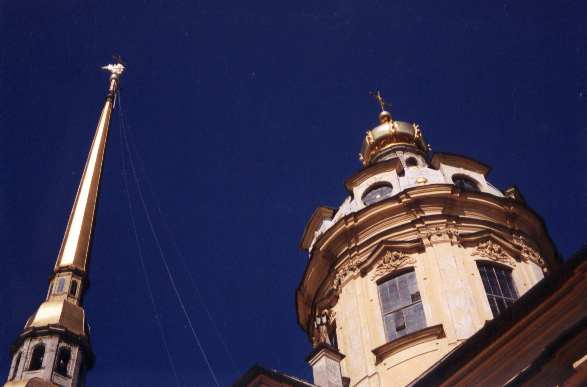 Peter and Paul Fortress (Photo) (19k)