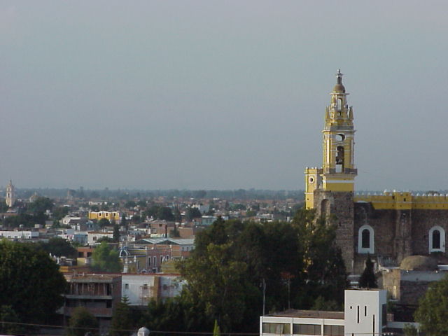 Dusk, Cholula (Photo) (37k)